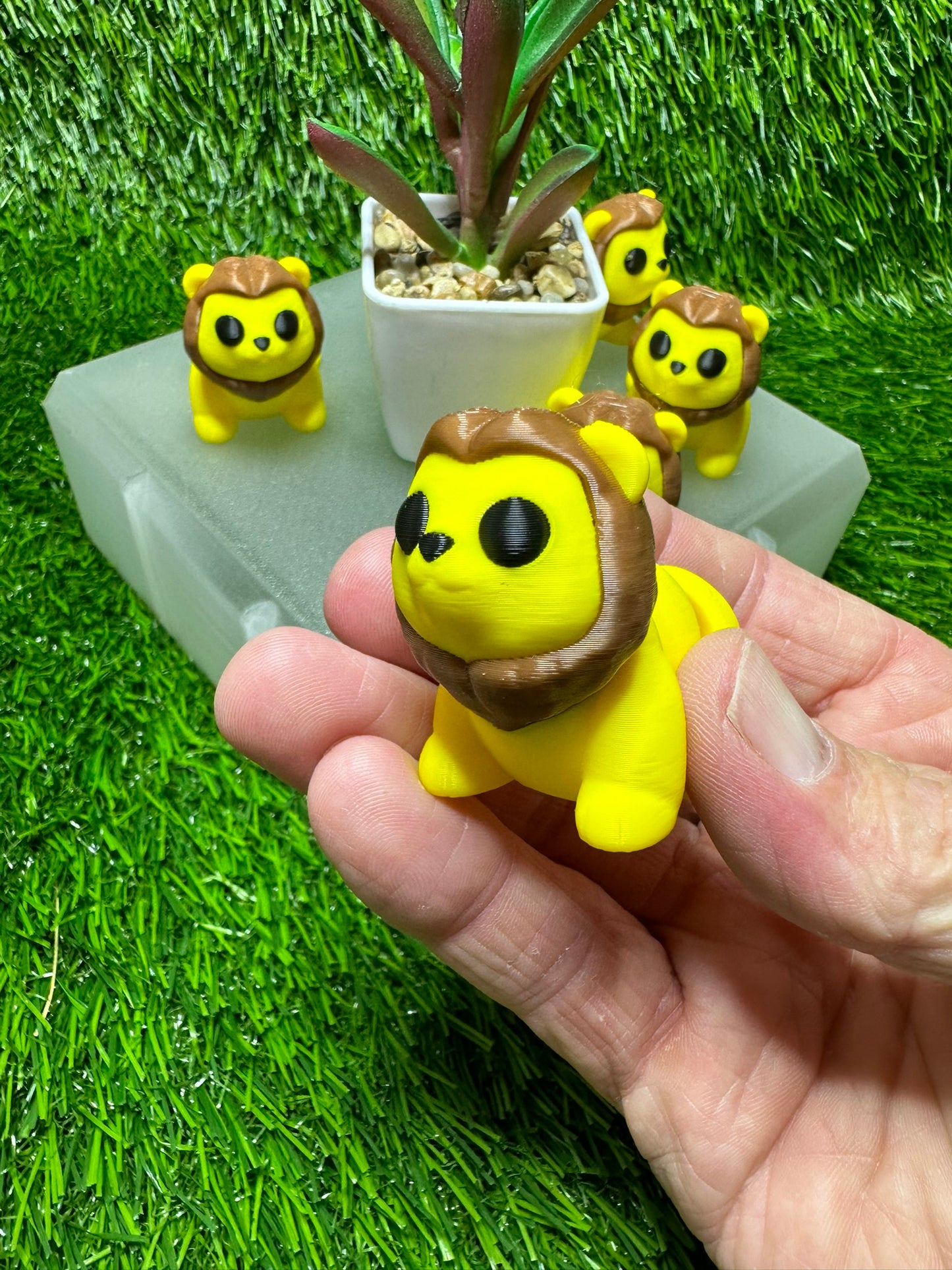 Lion Articulating Fidget Animal